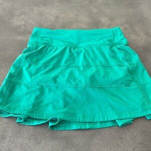 Lululemon Cascadia Green size 0